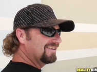 Ash and i went to the mall, he wanted to buy some surfing gear but i was out to bag a MILF.