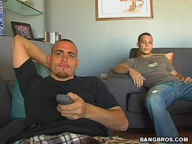 Toy,Rob,and another friend are hanging out in the living room when Rob's mom Harmony answers the door to welcome her friend Daphne who will be spending time at their home for a couple of days.